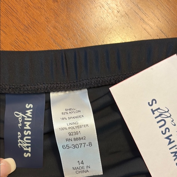 Swimsuits For All Classic Black Swim Skort Size 14 - Picture 2 of 7